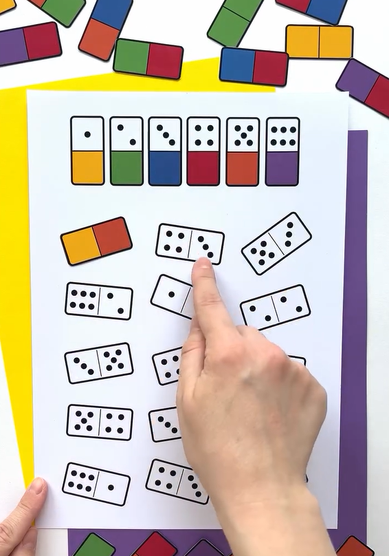 529 - Dominó das Cores e Quantidades