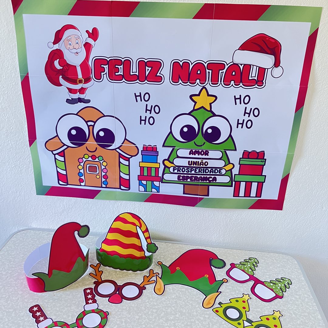 649 - 🎄 Painel Interativo de Natal + Acessórios Divertidos!